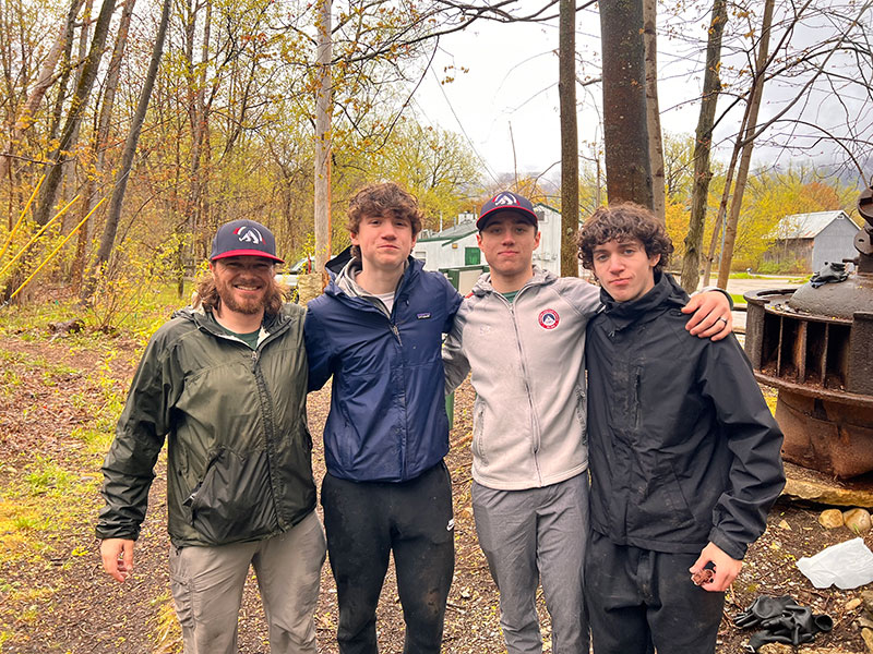 Stratton Mtn School volunteers at Manchester Riverwalk